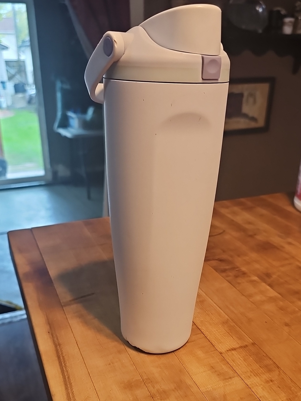 Preloved Owala 40 Oz Beverage Bottle